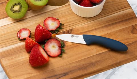 nyc-food-photographer-knife-berries.jpg