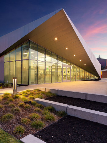 Palomar College Learning and Teaching Center