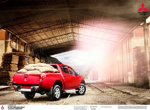 Chris_Hunt_Photography_Automotive_Advertising_Mitsubishi_0487.jpg